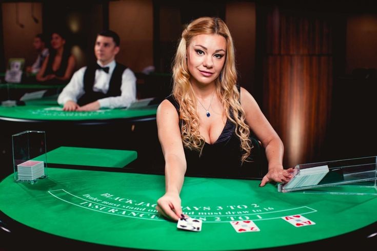 Divine Fortune Slot Live Casino
